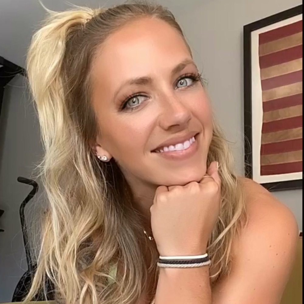 Meet your Posher, Posh